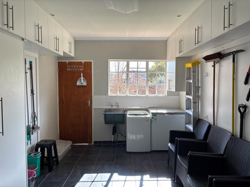3 Bedroom Property for Sale in Langenhovenpark Free State